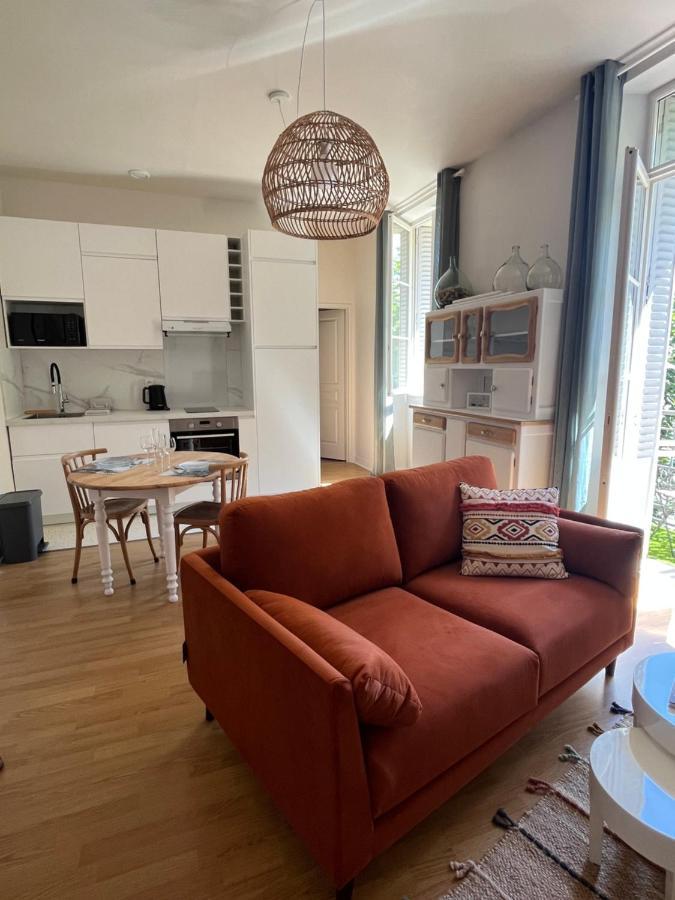 Appartement Calme Avec Balcons & Vue Sur Thermes Vichy Exterior foto